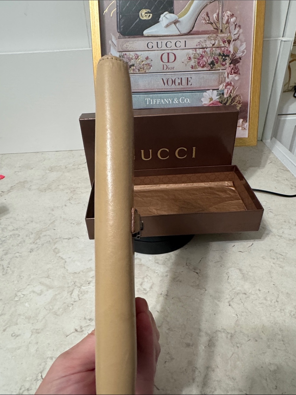 Gucci Jackie Beige Leather long Wallet with Silver-Tone piston lock in box - Picture 7 of 12